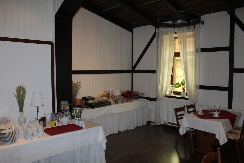 Hotel Kaiserhof Лерте Екстериор снимка